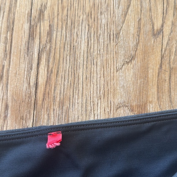 Spanx shimmer leggings. - Picture 6 of 8